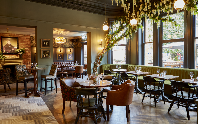 The Elizabethan Steam Train Dining Experience